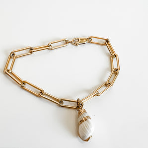 RILEY THICK BRACELET WITH SHELL