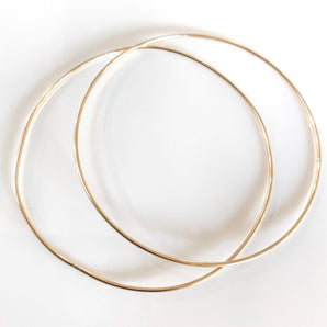 THIN SMOOTH BANGLE