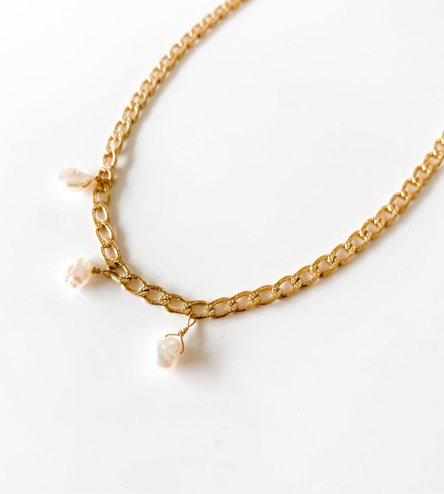 CUBAN PEARL DROP NECKLACE