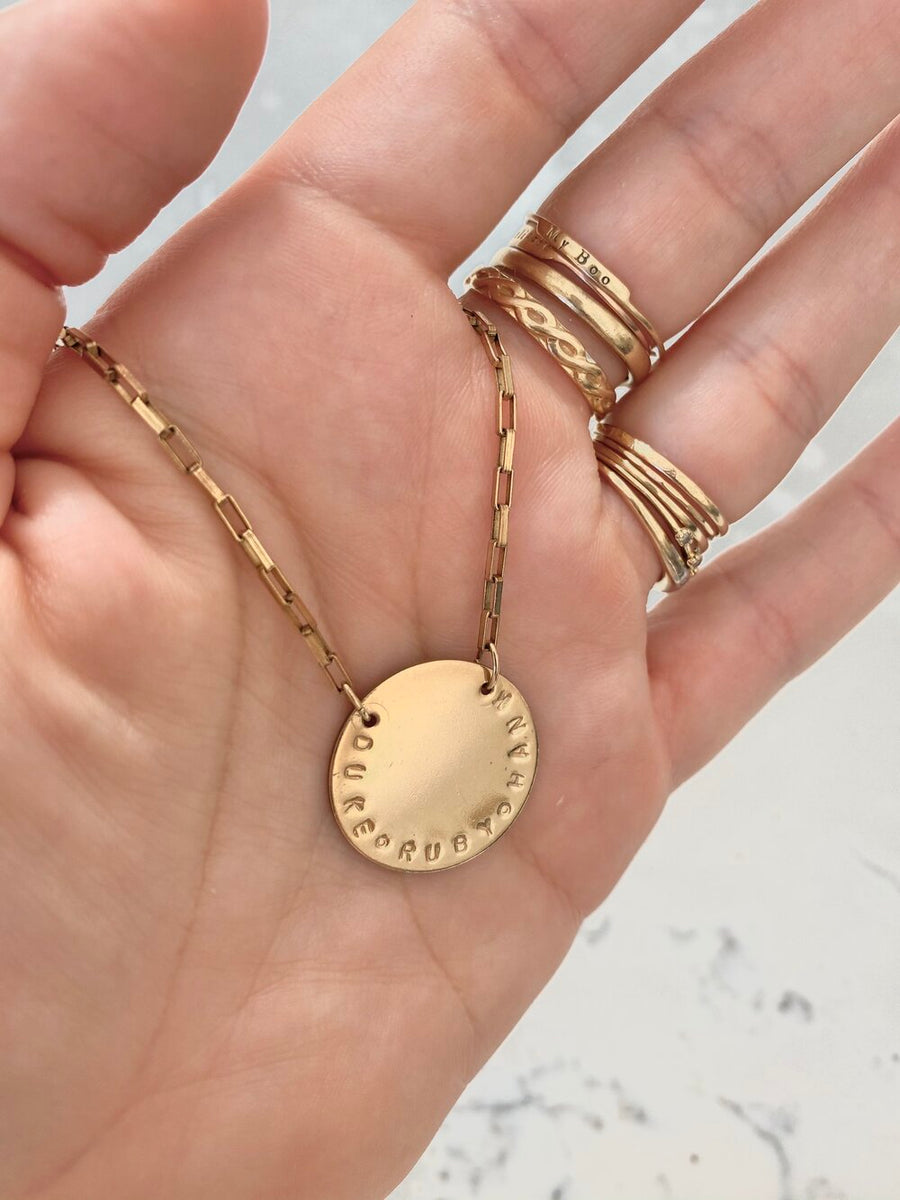 THE RHETT DISC NECKLACE