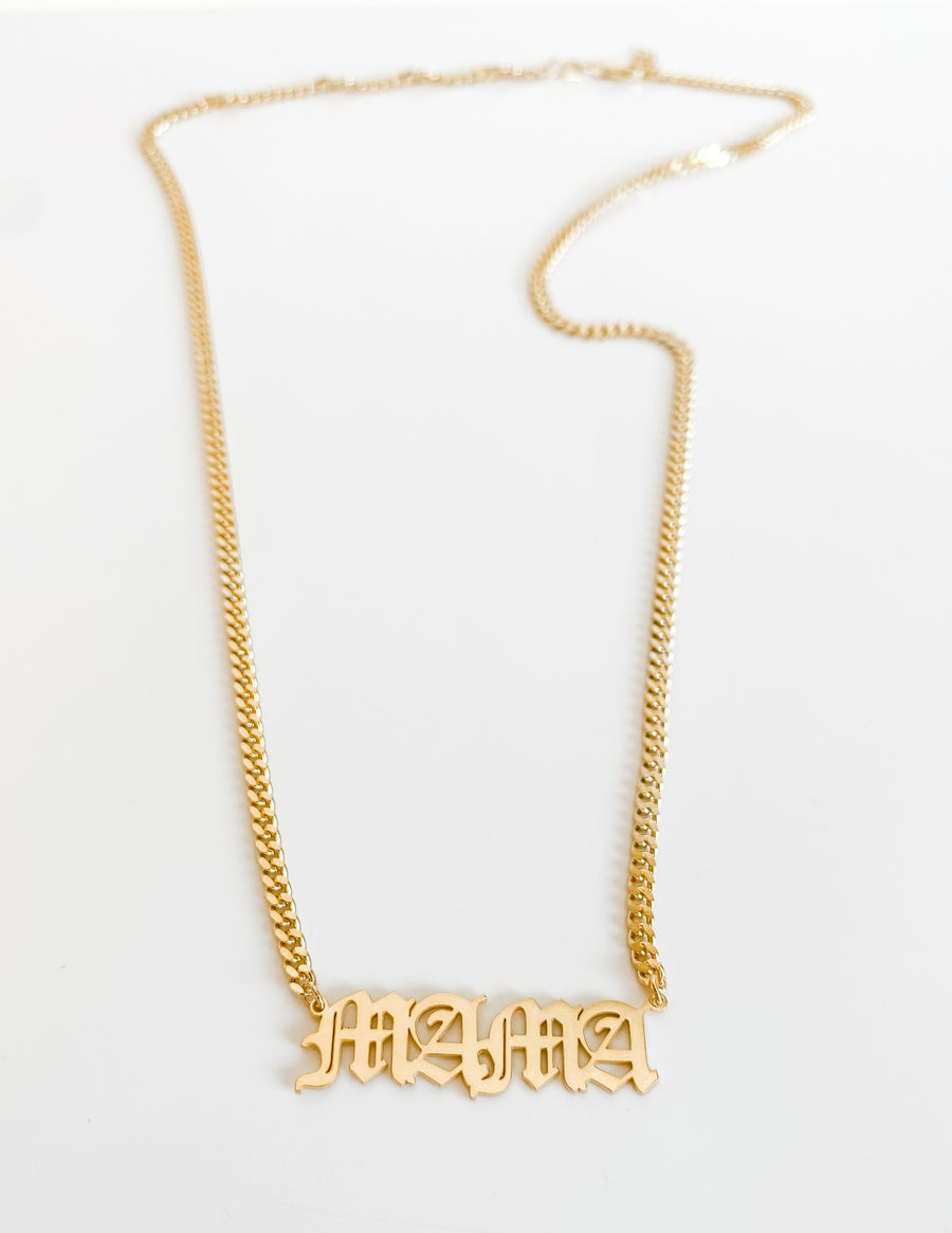NAME NECKLACE Gothic font curb chain
