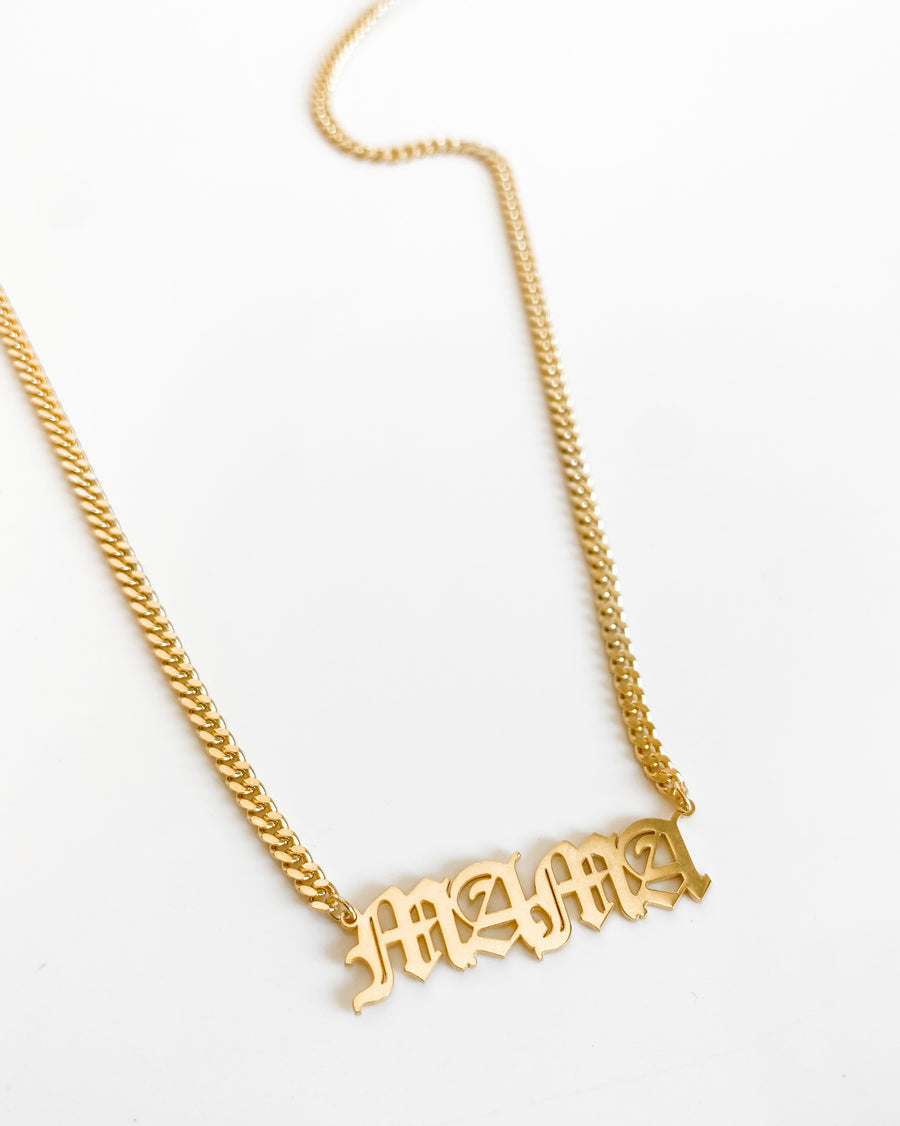 NAME NECKLACE Gothic font curb chain